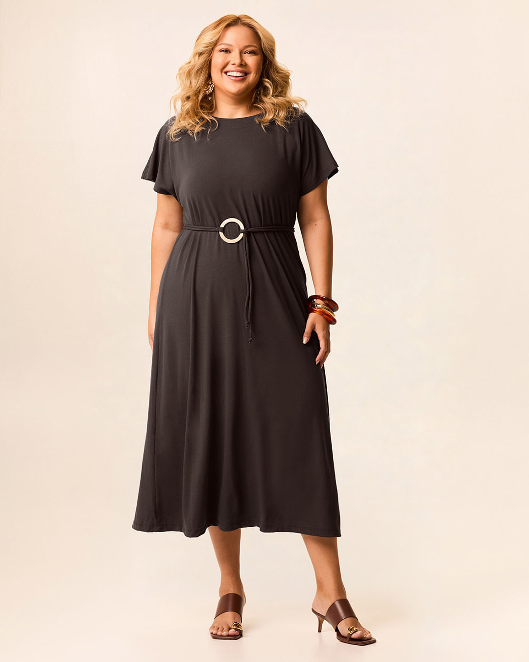 Vestido Midi Feminino Plus Size Acompanha Cinto Com Aviamento Em Malha Crepe