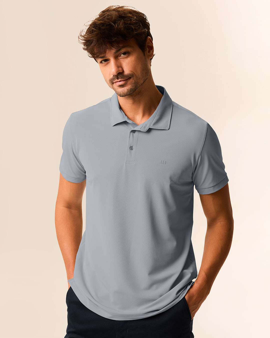 Camisa Polo Masculina Slim Aplique Termocolante Em Tecido Micro Birdseye - Cinza - M