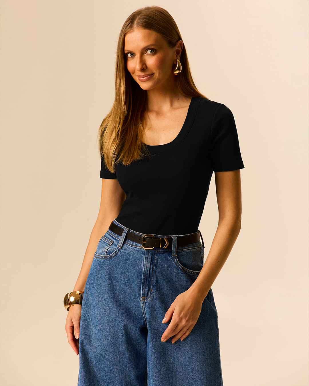 Blusa Feminina Justa Decote Redondo Top Interno Com Bojo Removível Em Ribana - Preto - M