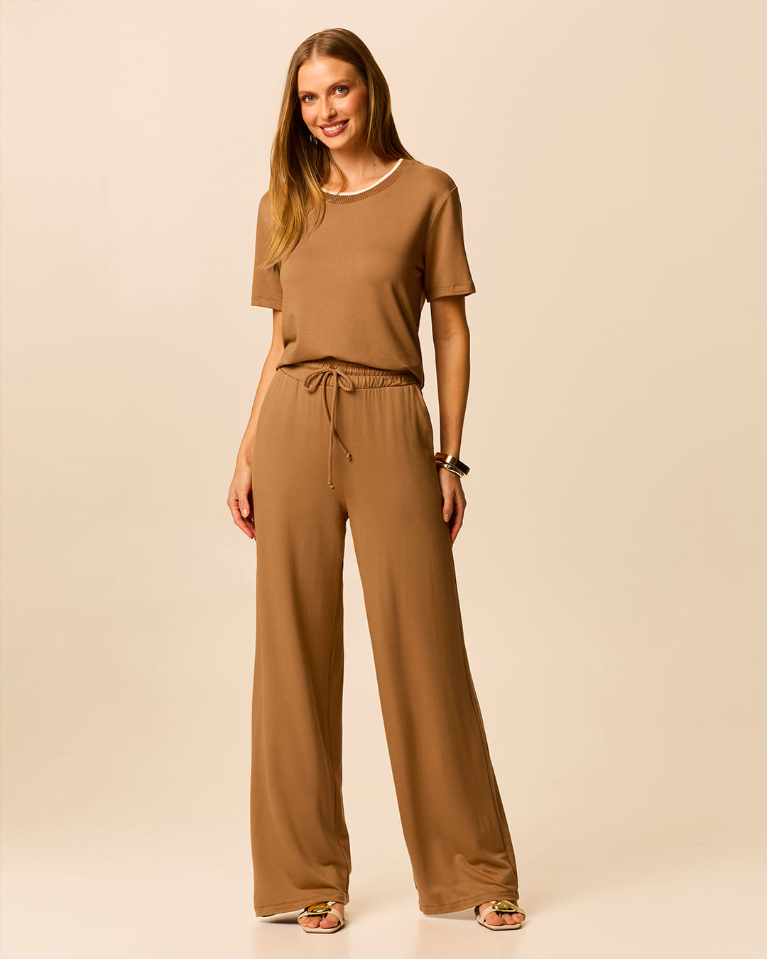 Calça Wide Leg Feminina Bolso Faca Cadarço Frontal Em Moletinho De Viscose - Marrom - XGG