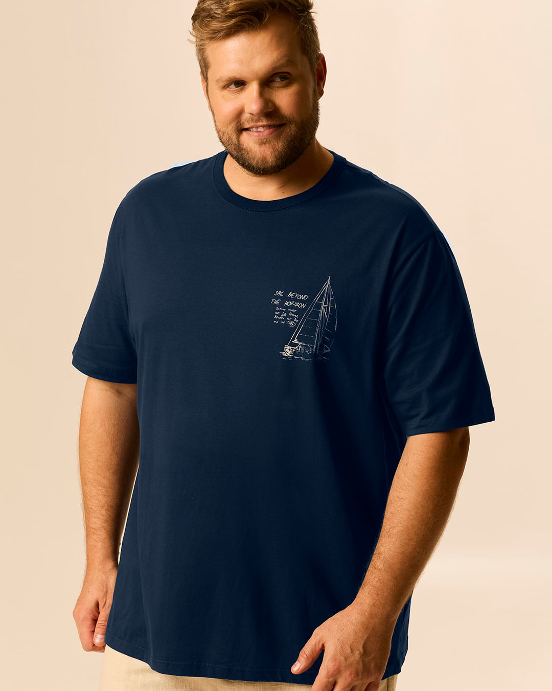 Camiseta Masculina Plus Size Estampa Veleiro Peitoral Em Algodão