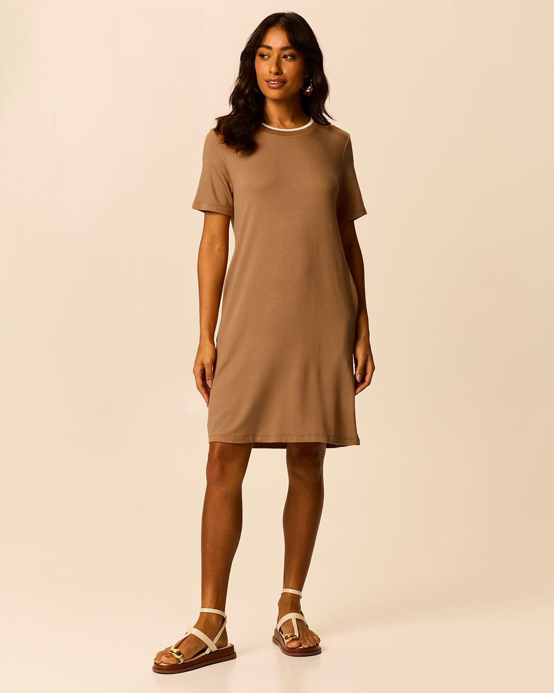 Vestido Feminino Amplo Bolso Faca Invisível Em Moletinho De Viscose - Marrom - M