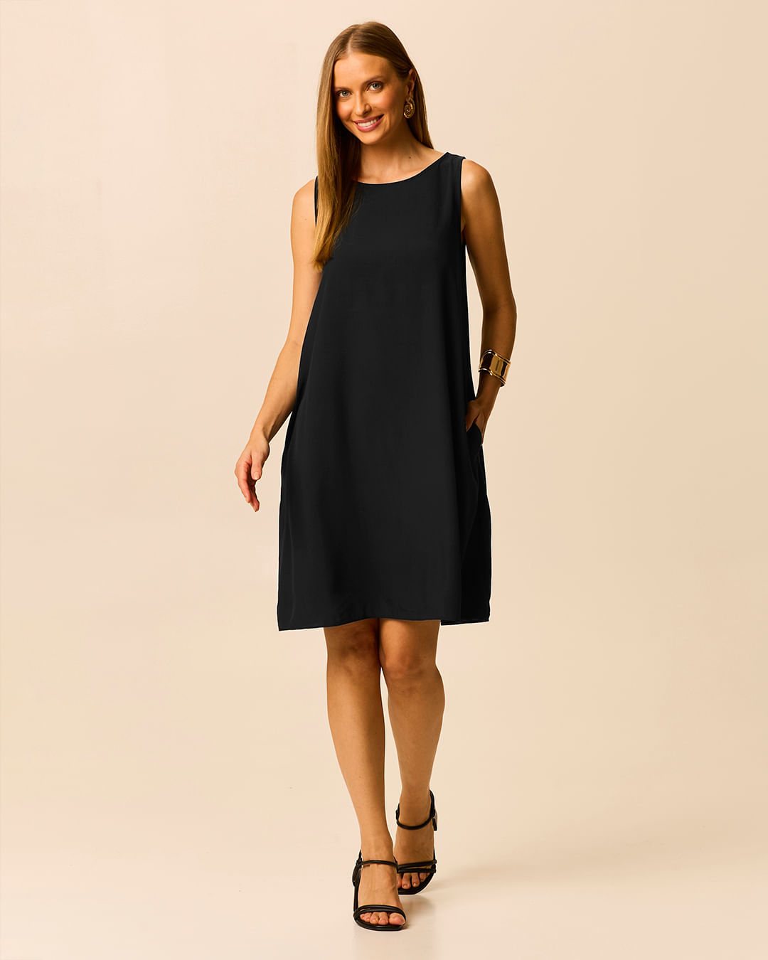 Vestido Feminino Evasê Sem Manga Bolso Interno Em Viscose