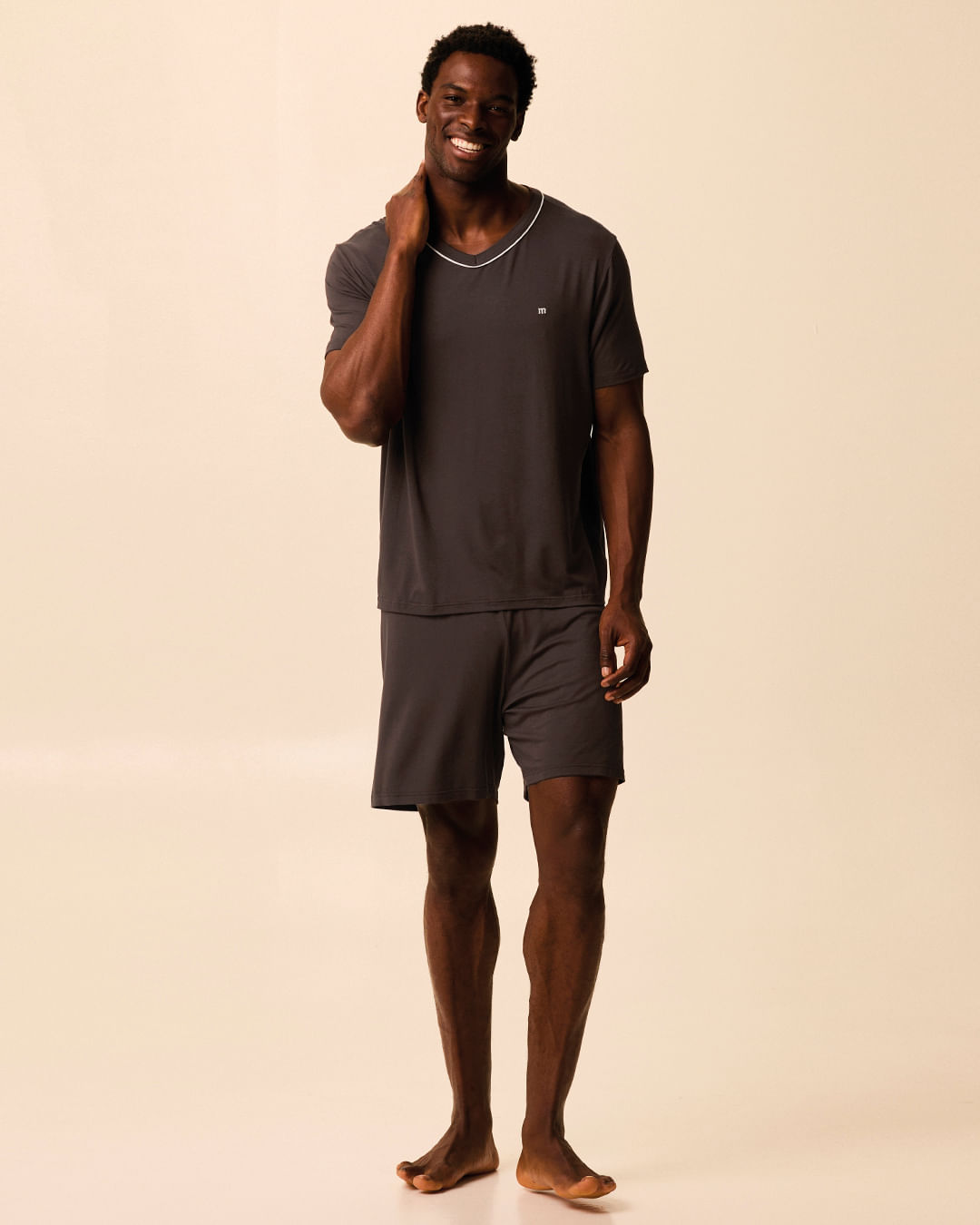 Pijama Curto Masculino Camiseta Decote V Costura Contraste Em Viscose Stretch - Marrom - M