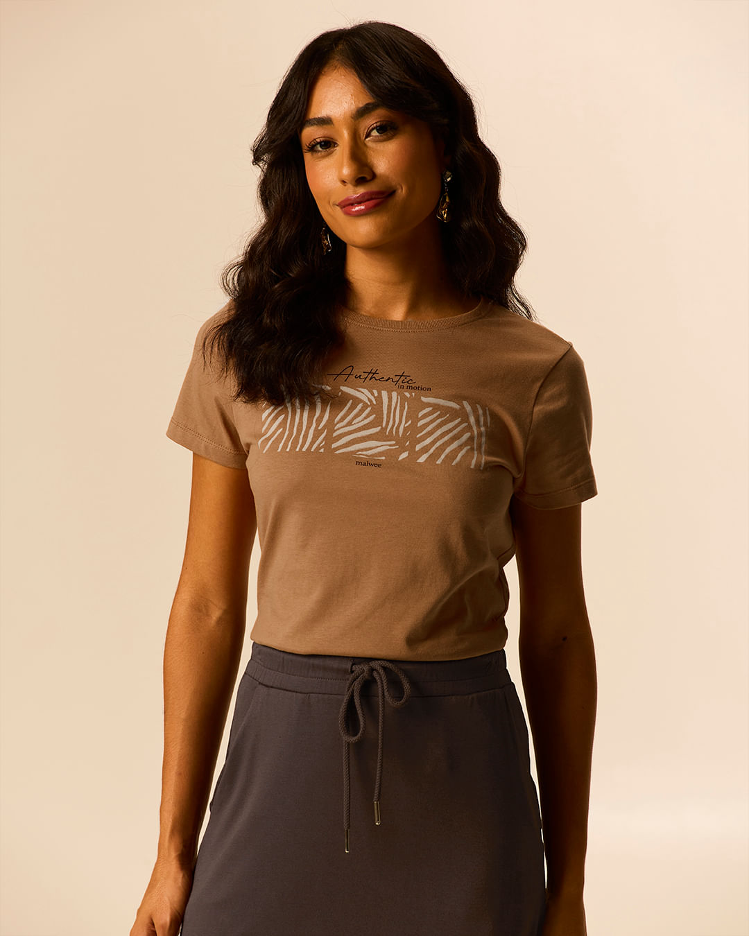 Camiseta Feminina Slim Estampas Variadas Em Malha 100% Algodão