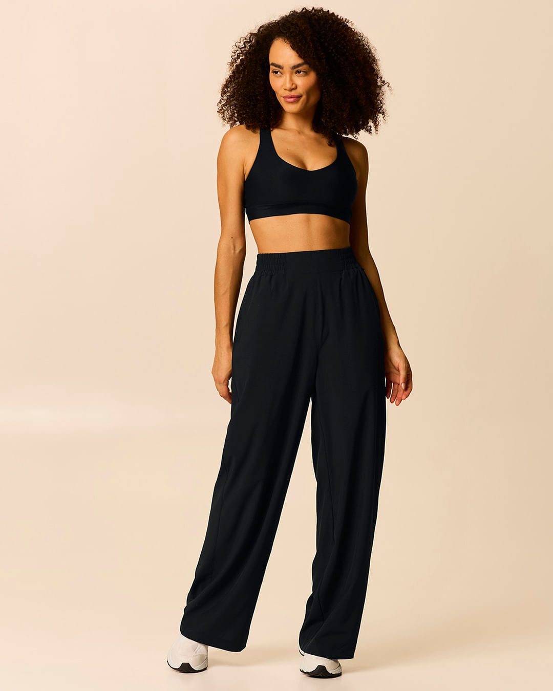 Calça Esportiva Feminina Bolso Fecho Zíper Em Tafetá Com Elastano Malwee Active - Preto - M