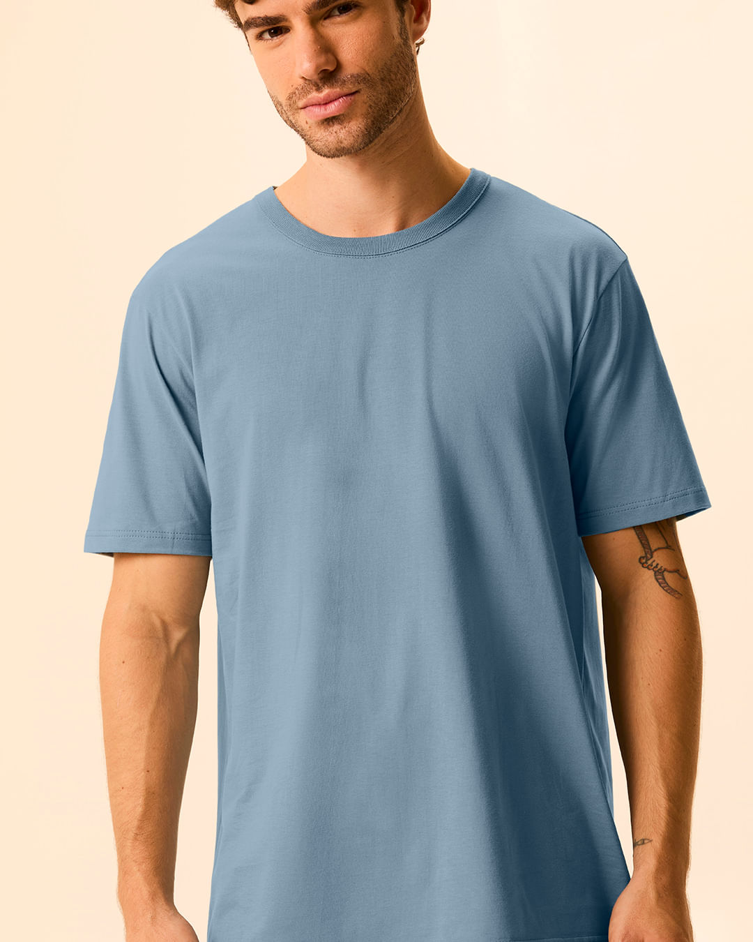 Camiseta Essencial Masculina Etiqueta Estampada Em Algodão