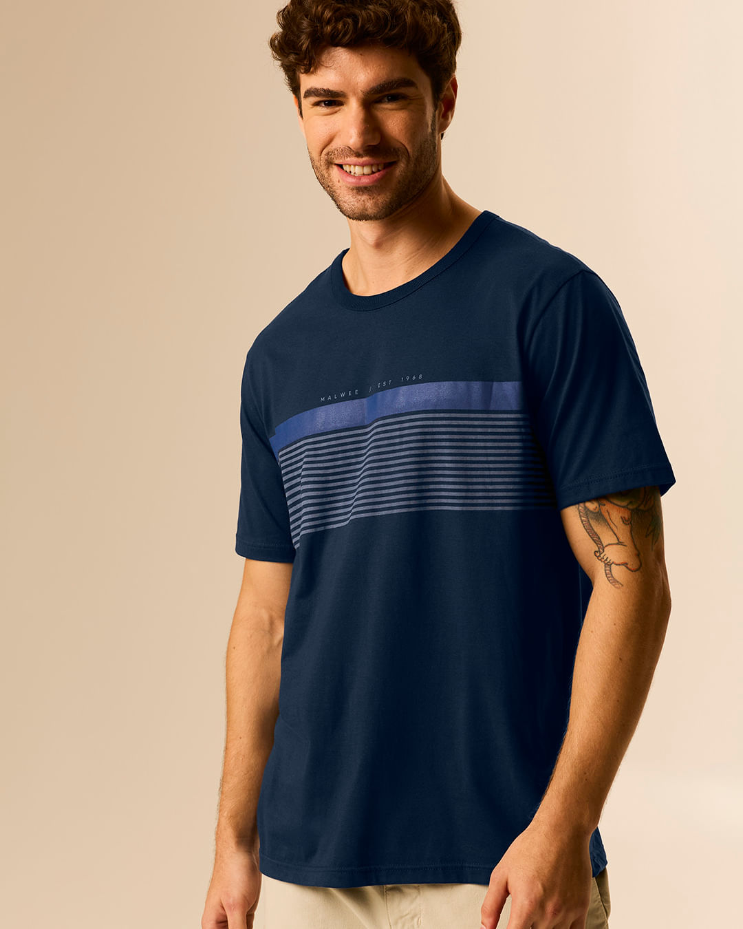Camiseta Masculina Regular Estampa Listras Frontais Em Algodão - Azul - GG