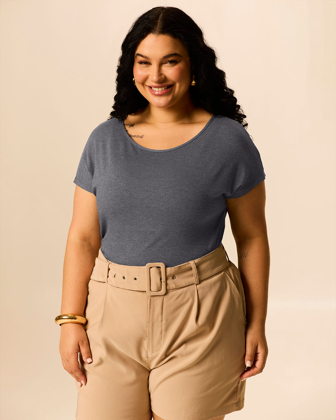 Blusa Básica Feminina Plus Size Manga Japonesa Em Viscose Stretch - Cinza - G4