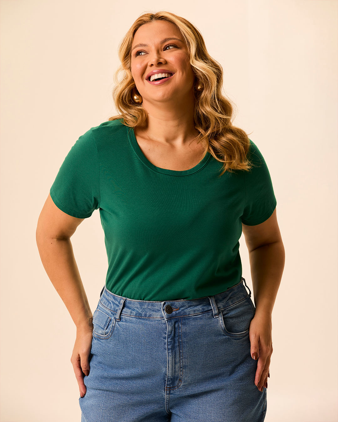 Blusa Básica Feminina Plus Size Decote Redondo Em Algodão - Verde - G4