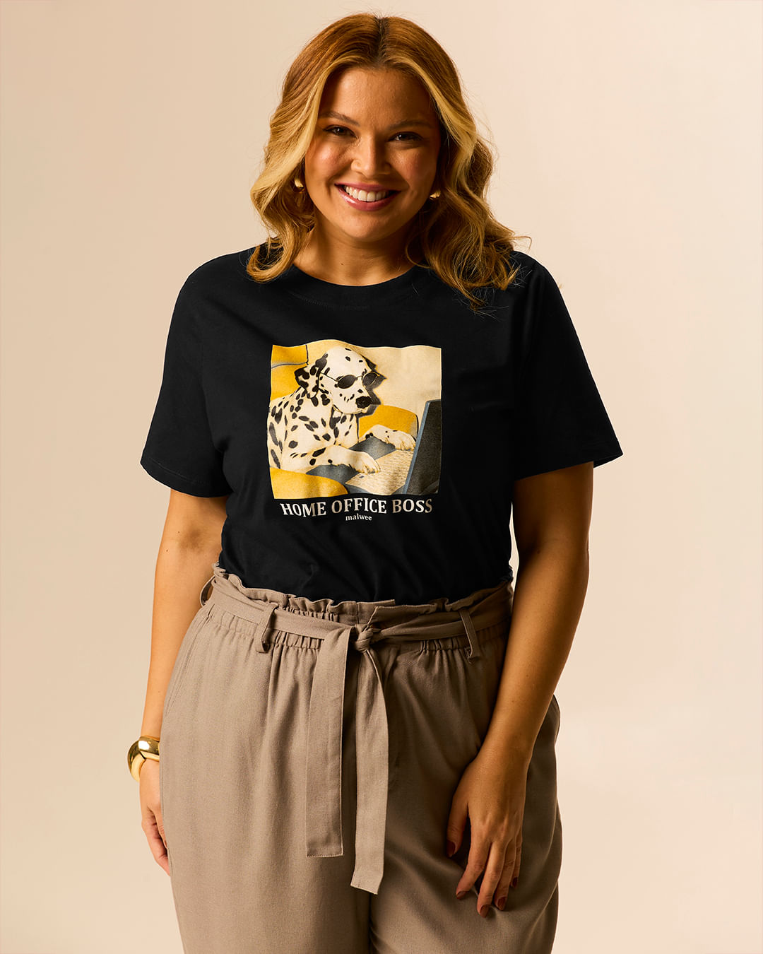 Camiseta Feminina Plus Size Estampa Frontal Colecionável Em Algodão - Preto - G4