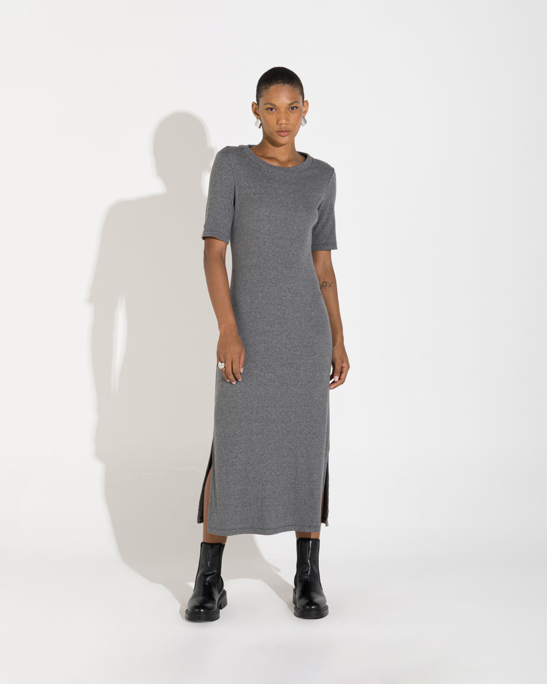 Vestido Midi Canelado Algodão Manga Curta
