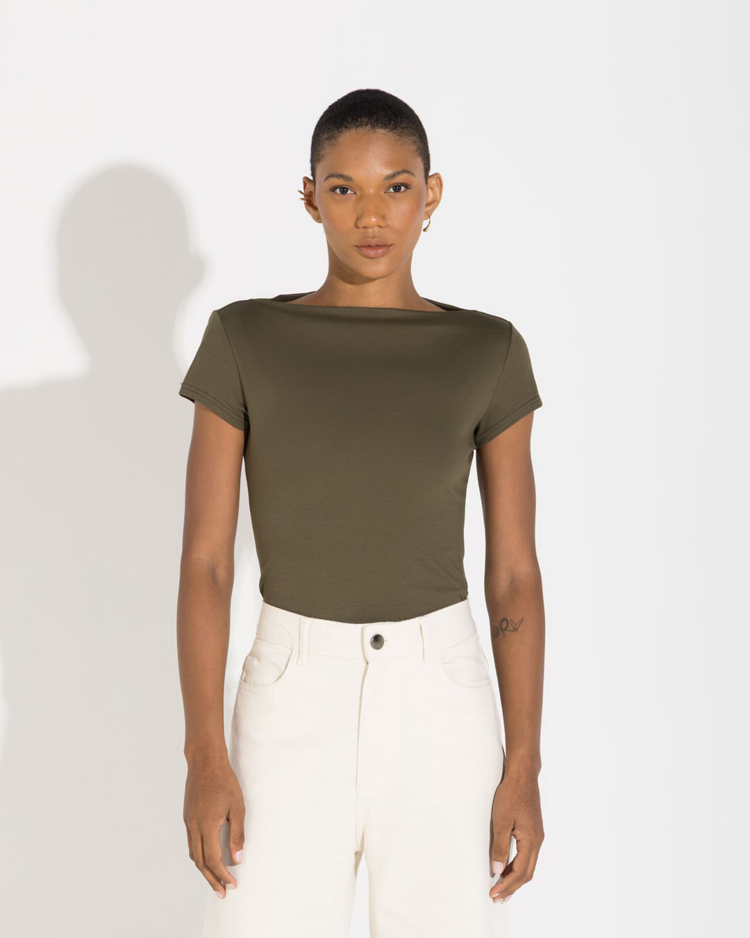 Camiseta Cotton Pima Decote Reto Feminina