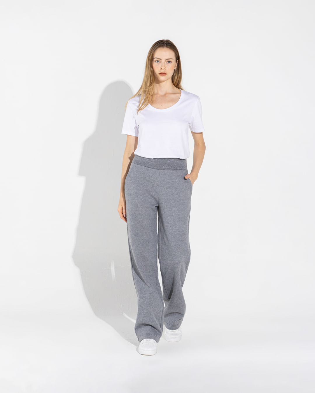 Calça Reta Moletom Flanelado Feminina