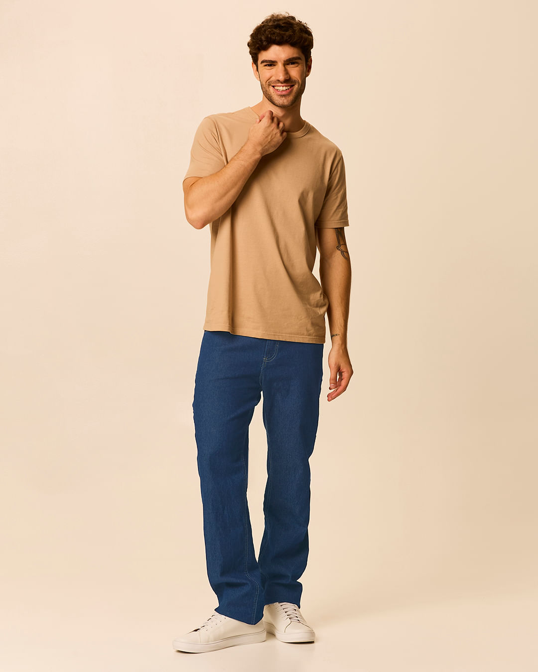 Calça Masculina Tradicional Em Jeans Com Elastano