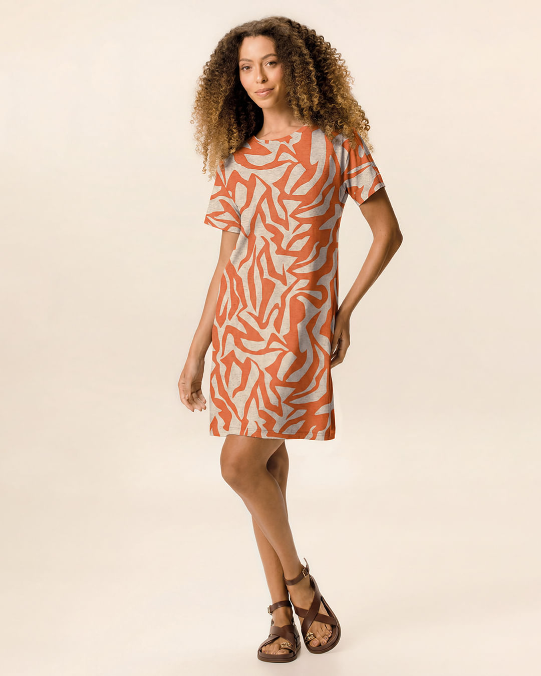 Vestido Feminino Amplo Manga Curta Estampa Digital Em Viscose Stretch - Cinza - M