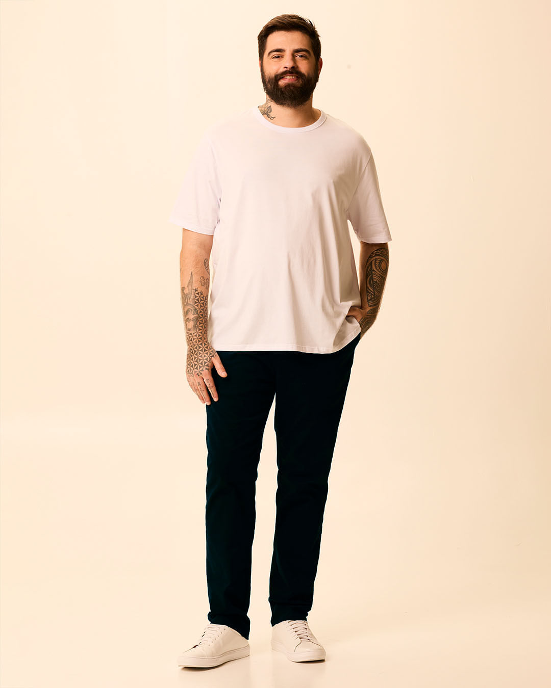 Calça Masculina Plus Size Chino Cintura Média Em Sarja Stretch