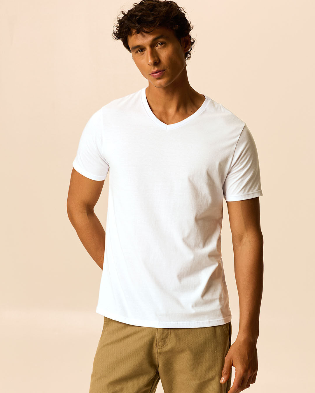 Camiseta Básica Masculina Gola V Em Algodão - Branco - XGG
