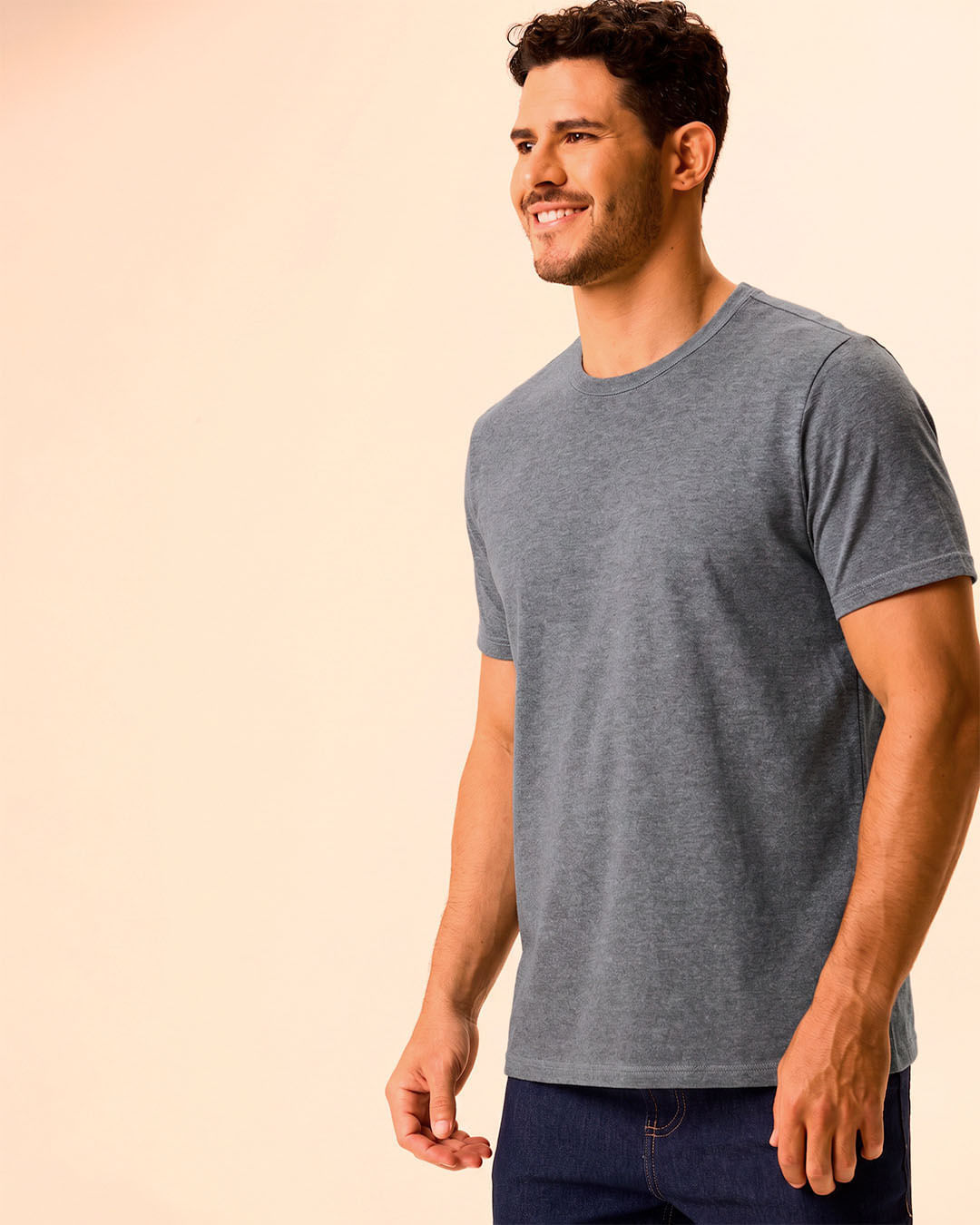 Camiseta Essencial Masculina Slim Decote Redondo Em Algodão