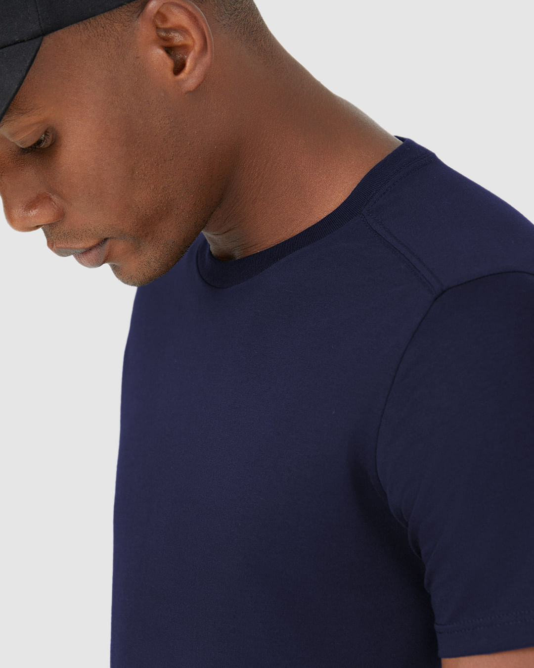 Camiseta Básica Masculina Abertura Lateral Em Algodão Pima - Imagem 23