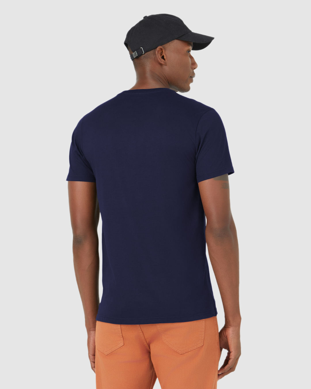 Camiseta Básica Masculina Abertura Lateral Em Algodão Pima - Imagem 15