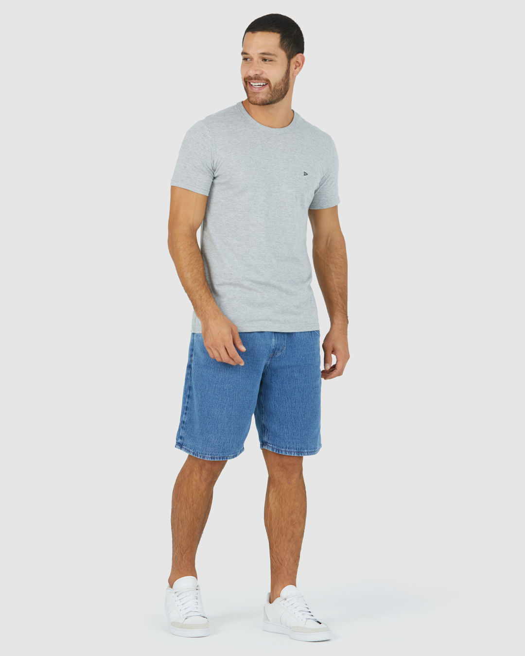 Camiseta Básica Masculina Slim Em Algodão - Imagem 2