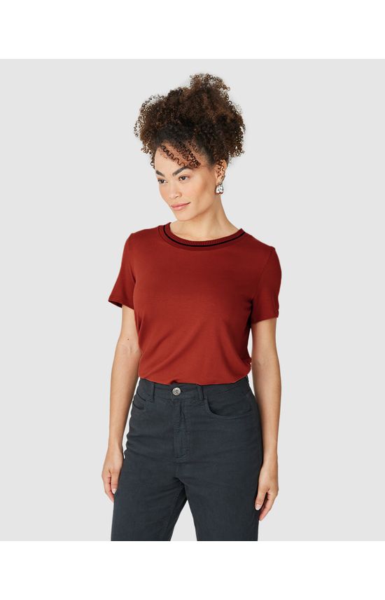 Blusa Feminina Estampada Gola Retilínea Em Moletinho De Viscose