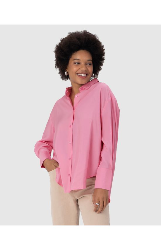 Camisa Feminina Barra Arredondada Em Tecido Acetinado