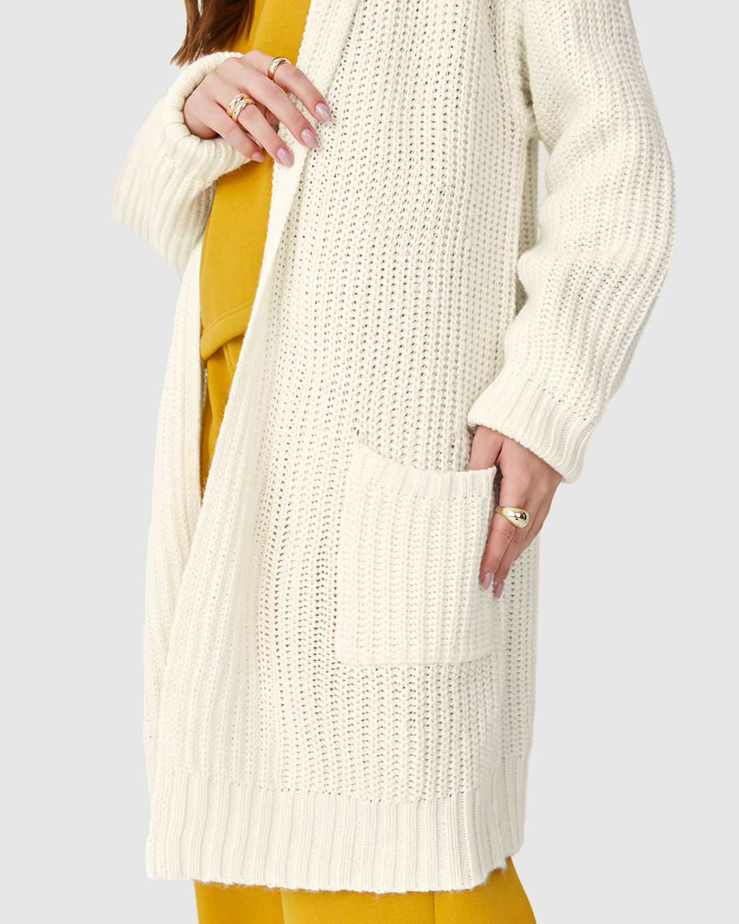 Cardigan Alongado Feminino Com Bolsos Em Tricô - Imagem 3