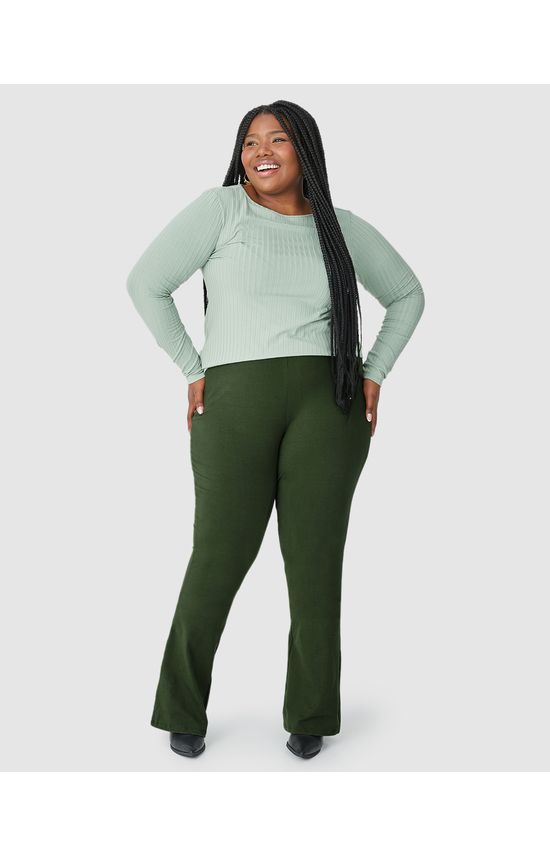 Calça Básica Feminina Plus Size Flare Em Algodão