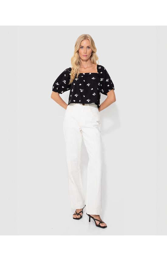 Blusa Feminina Decote Reto Em Algodão Bordado - ENFIM