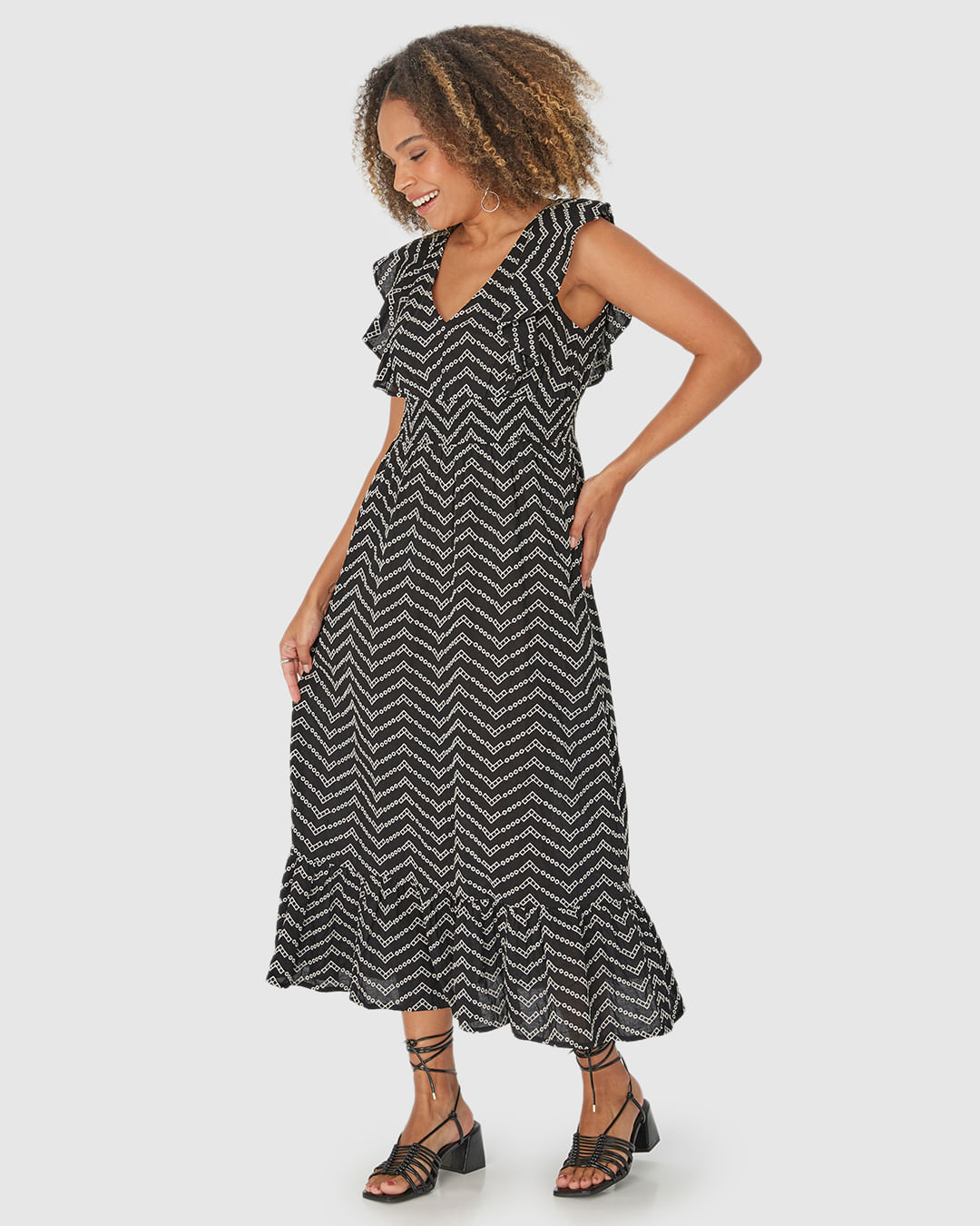 Vestido Midi Feminino Babado Frente E Costas Em Algodão Bordado - Preto - M