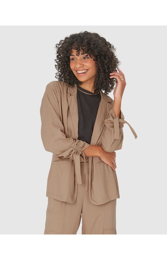 Blazer Feminino Com Manga Ajustável Em Viscolinho