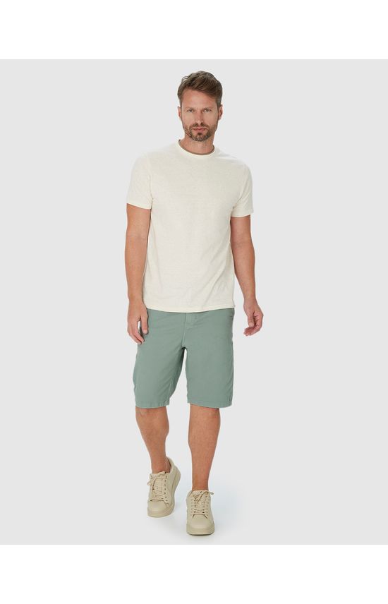 Bermuda Masculina Slim Em Sarja Com Elastano