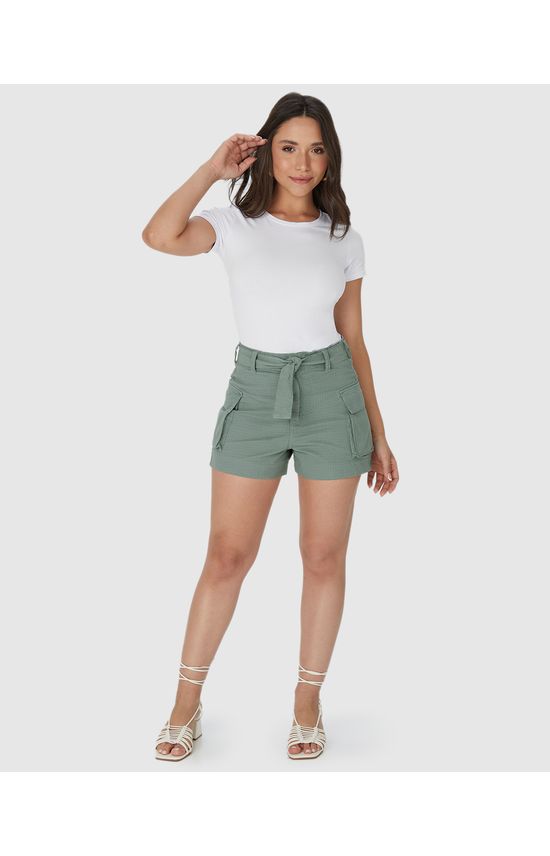 Shorts Feminino Mom Com Bolso Cargo Em Sarja Stretch Texturizada