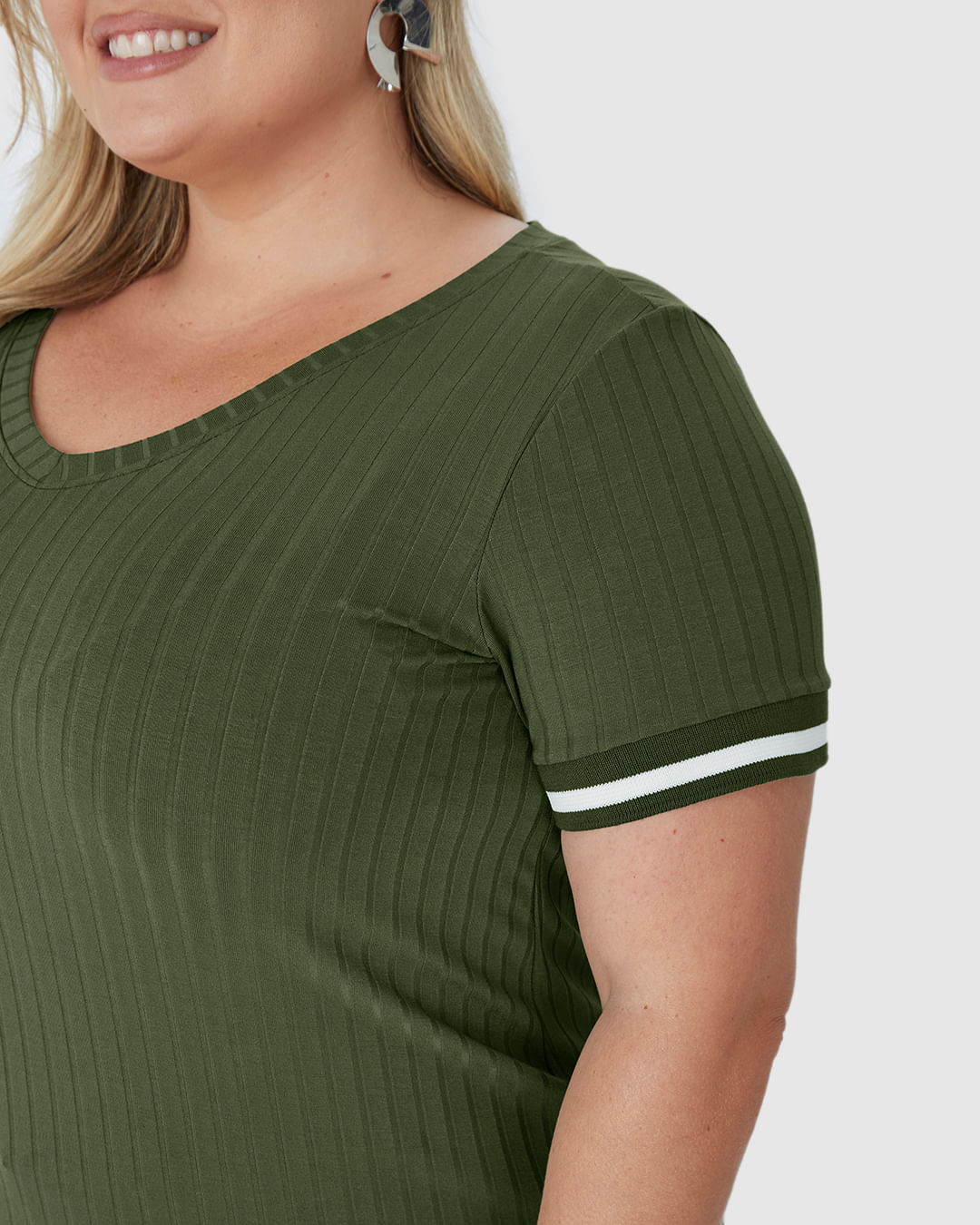 Vestido Feminino Plus Size Reto Manga Retilínea Em Canelado De Viscose - Imagem 3