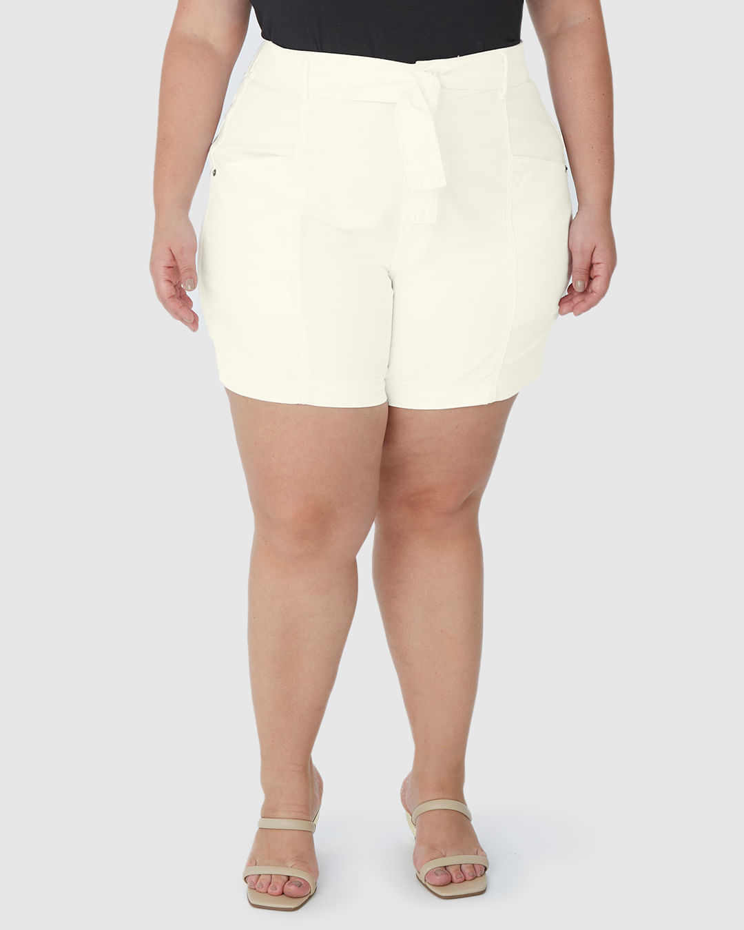 Bermuda Feminina Plus Size Mom Com Cinto Em Sarja Com Elastano - Imagem 24