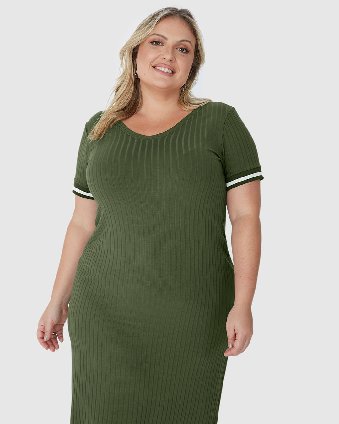 Vestido Feminino Plus Size Reto Manga Retilínea Em Canelado De Viscose - Imagem 14