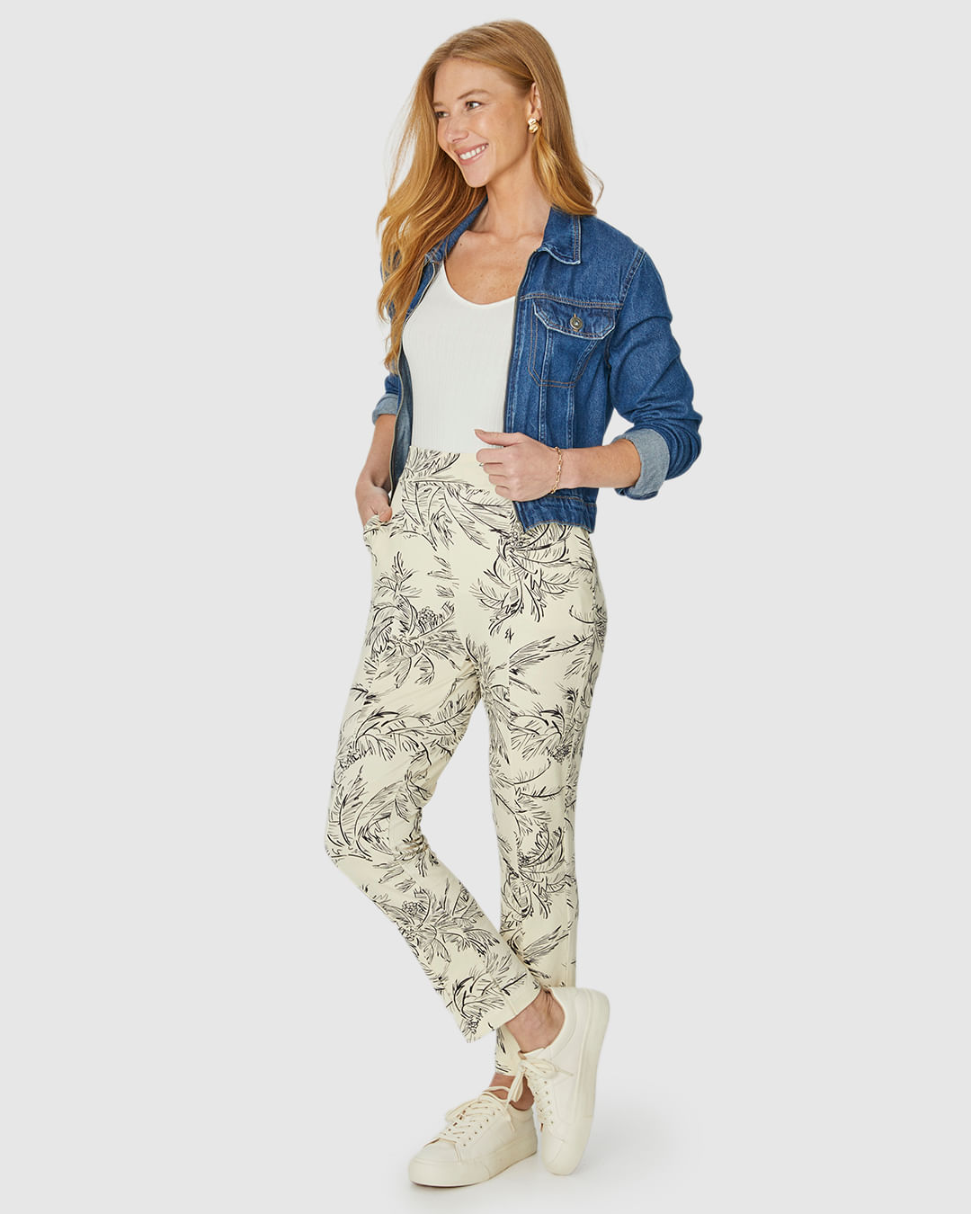 Calça Cigarrete Feminina Bolso Lateral Em Moletinho De Viscose