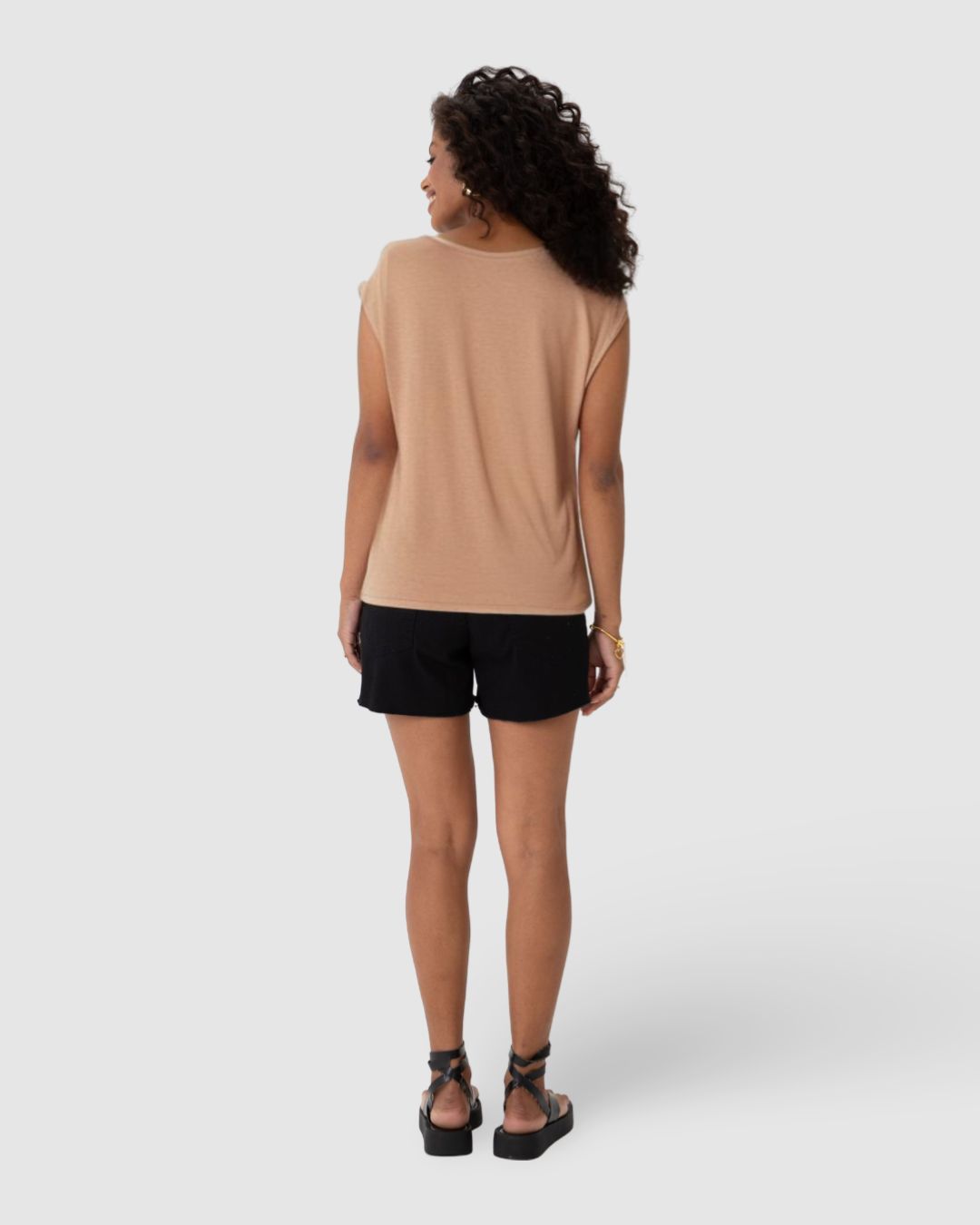 Blusa Feminina Decote Canoa Em Malha Viscolinho Stretch - Imagem 15