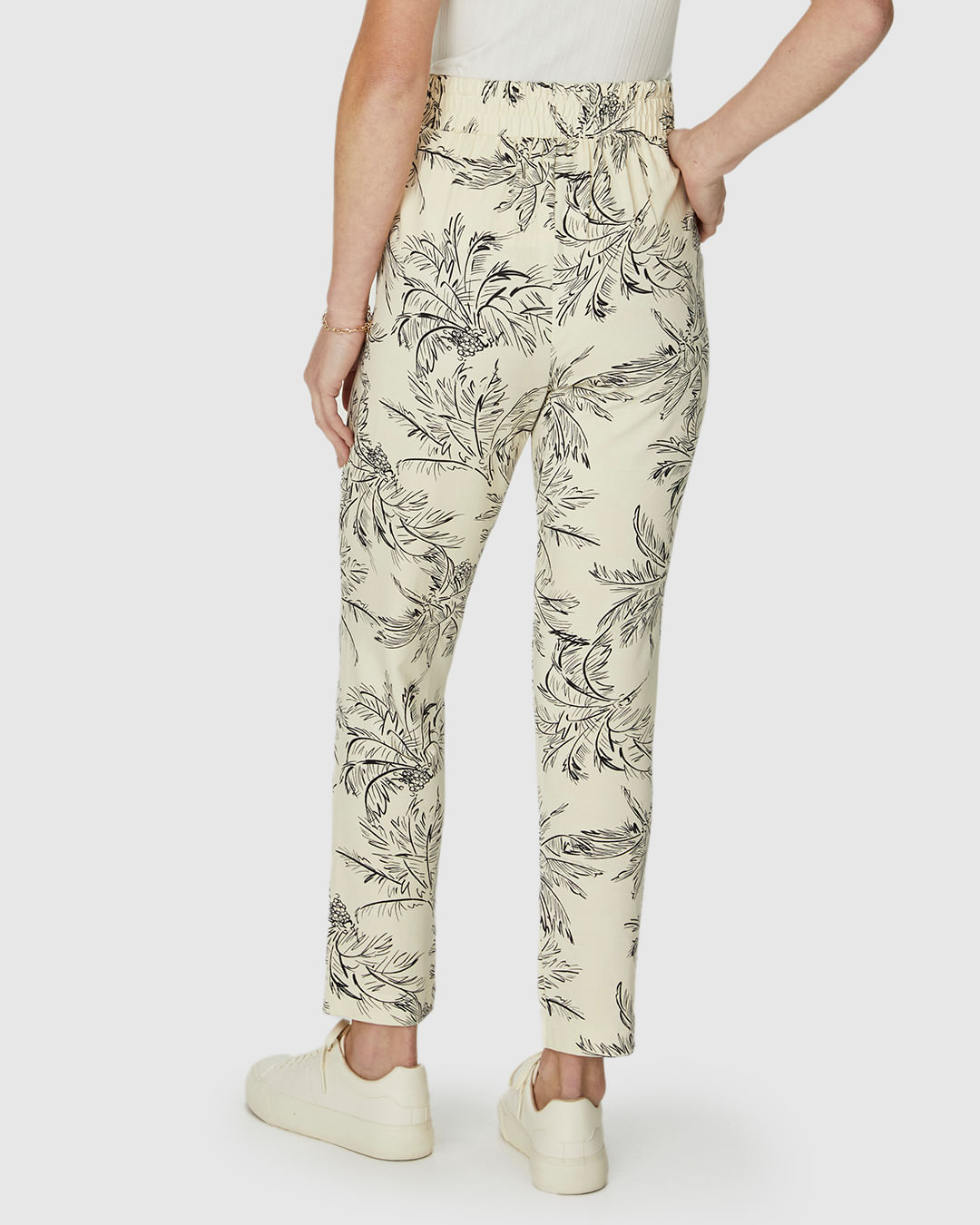 Calça Cigarrete Feminina Bolso Lateral Em Moletinho De Viscose - Imagem 10