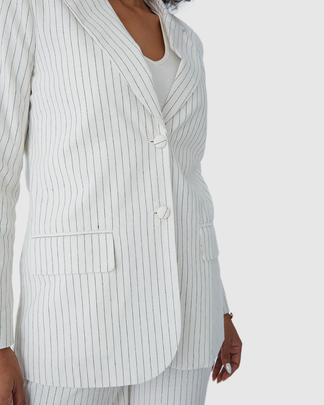 Blazer Feminino Com Bolso Frontal Em Viscolinho - Imagem 13