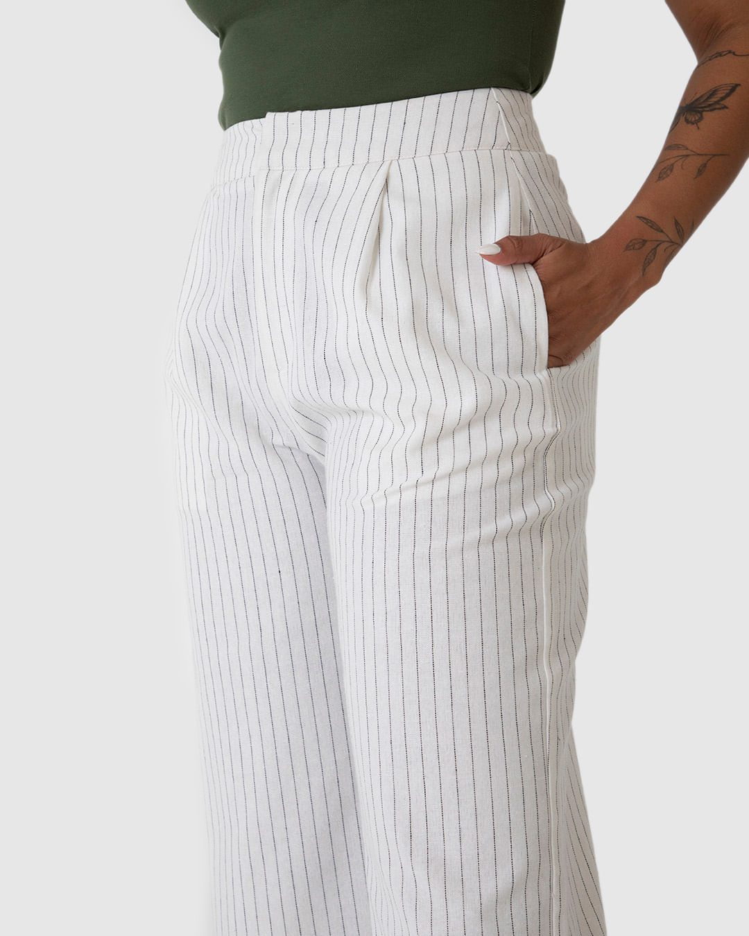 Calça Alfaiataria Feminina Com Bolso Embutido Em Viscolinho - Imagem 18