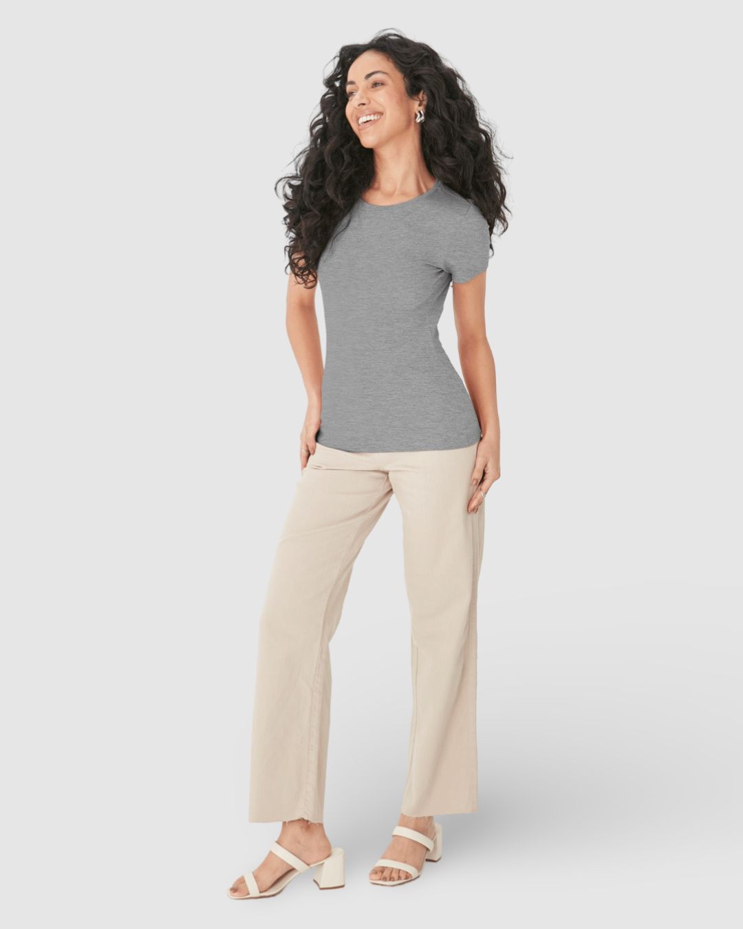 Blusa Básica Feminina Decote Redondo Em Algodão - Imagem 2