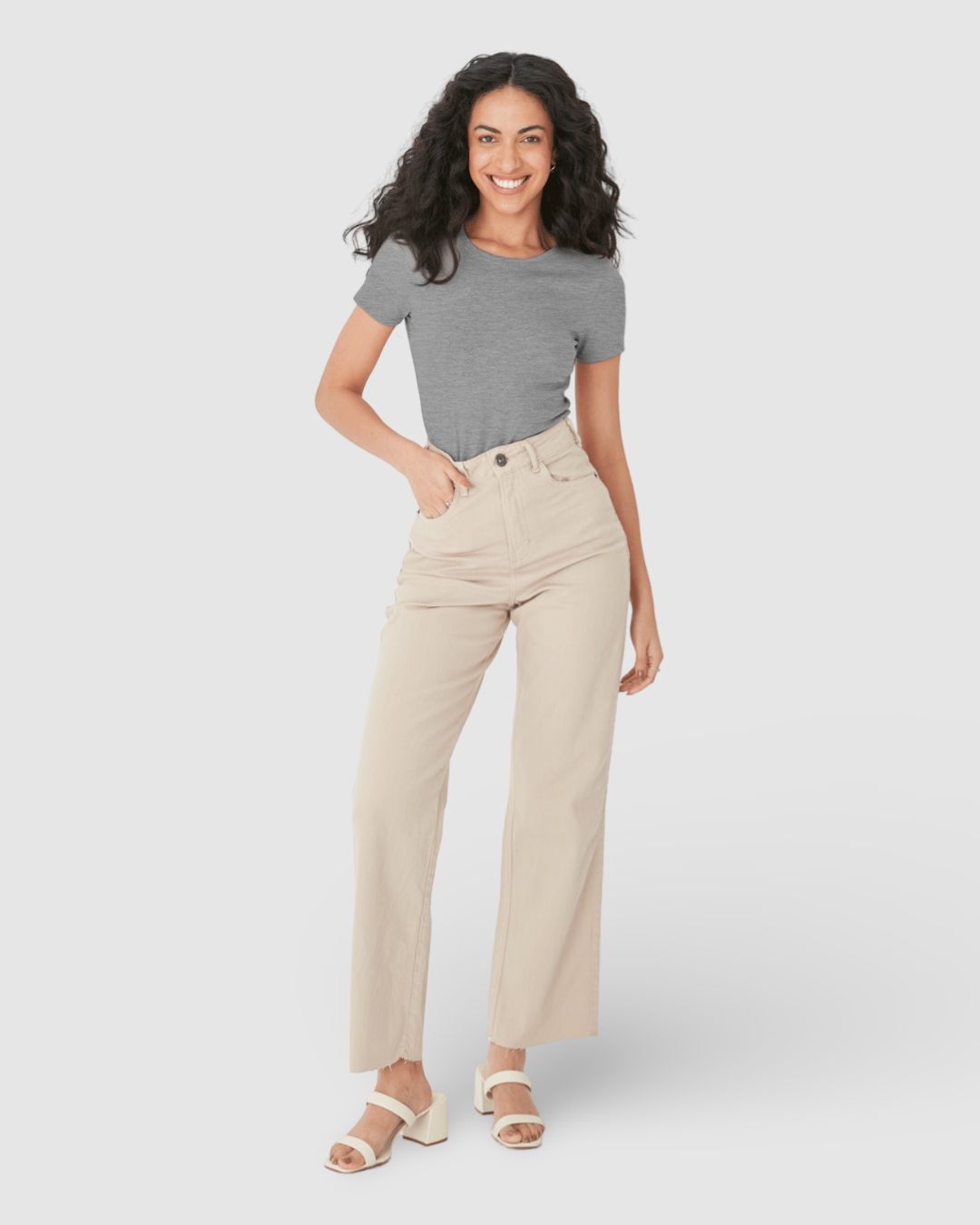 Blusa Básica Feminina Decote Redondo Em Algodão - Imagem 4