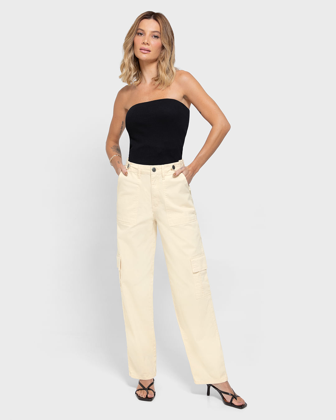 Calça Feminina Reta 90's Bolso Cintura com Regulador em Sarja - ENFIM