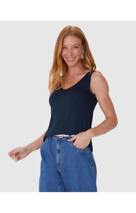 Regata Básica Feminina Decote V Em Malha Essence
