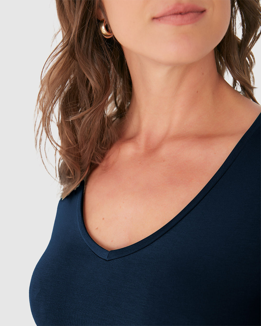 Blusa Básica Feminina Decote V Em Viscose Stretch - Imagem 13