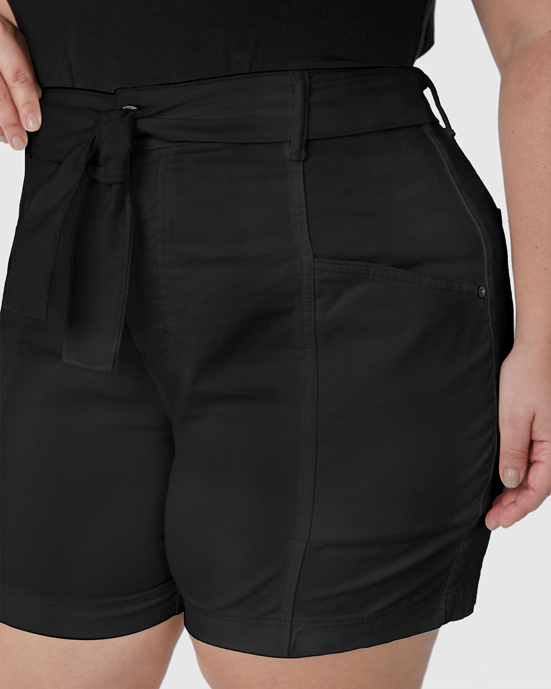 Bermuda Feminina Plus Size Mom Com Cinto Em Sarja Com Elastano - Imagem 13