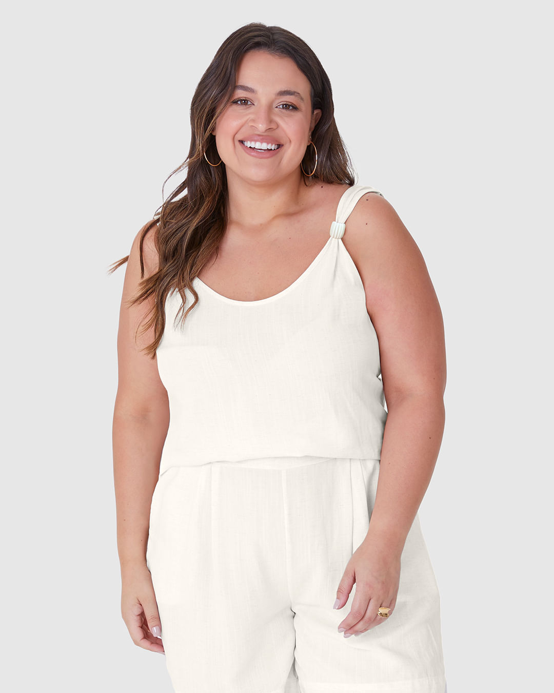 Regata Feminina Plus Size Alça Com Ornamento Em Viscolinho Texturizado - Imagem 19
